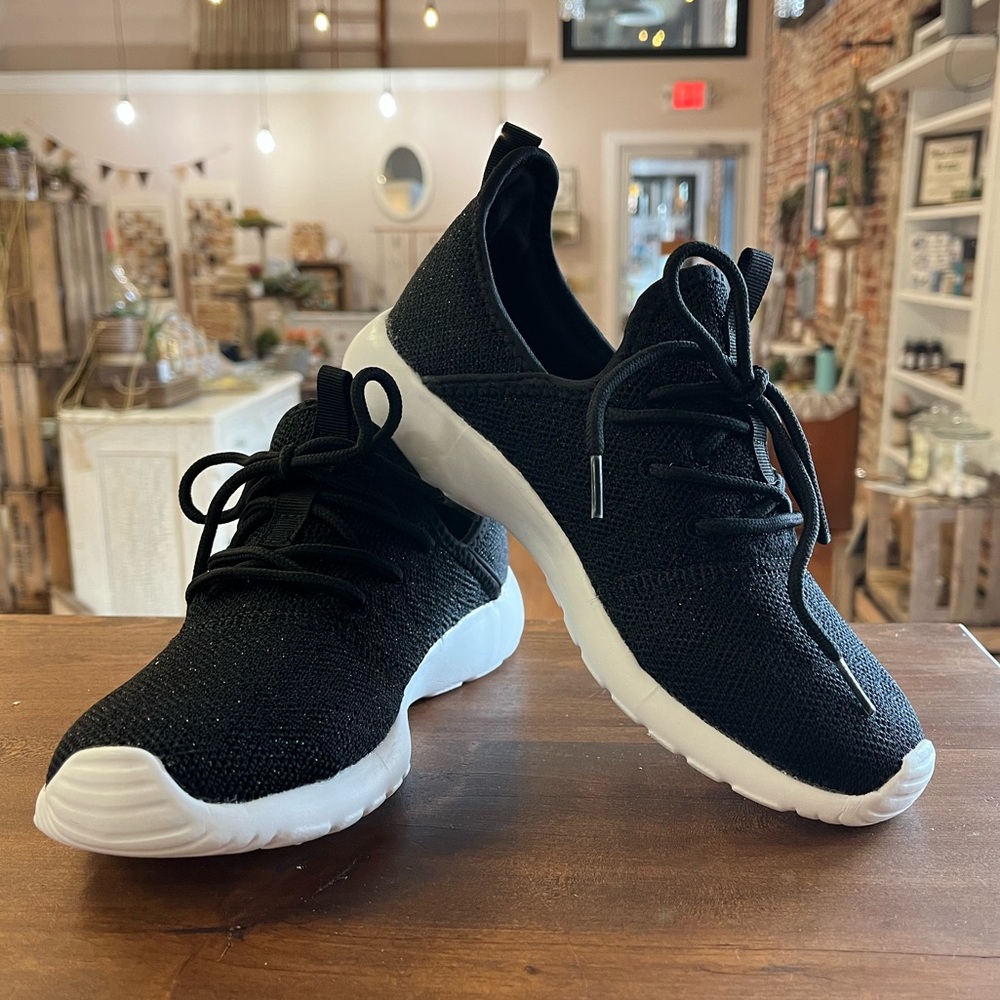 Liliana Sneaker